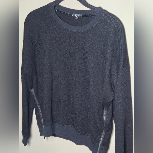 Rails Marlo Flocked Quiet Luxury Elevated Basic Crewneck Sweatshirt, XS - Picture 4 of 6